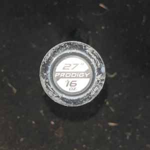 2020 Rawlings prodigy 27in 16oz. Baseball bat.